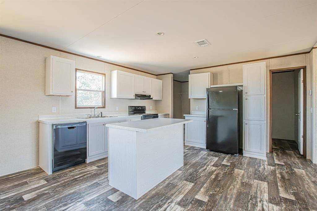 Bowie, TX 76270,2127 Denver Road