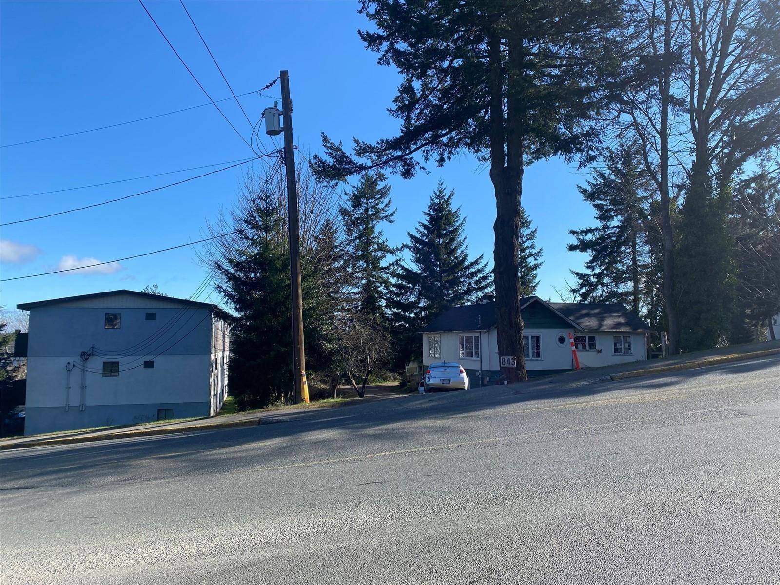 Campbell River, BC V9W 2P4,827 Alder St