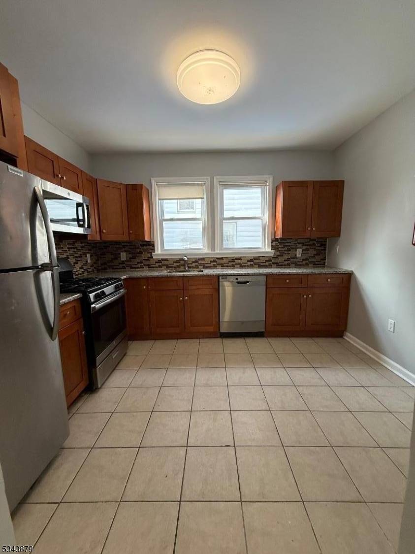 Bloomfield Twp., NJ 07003,117 Grove St