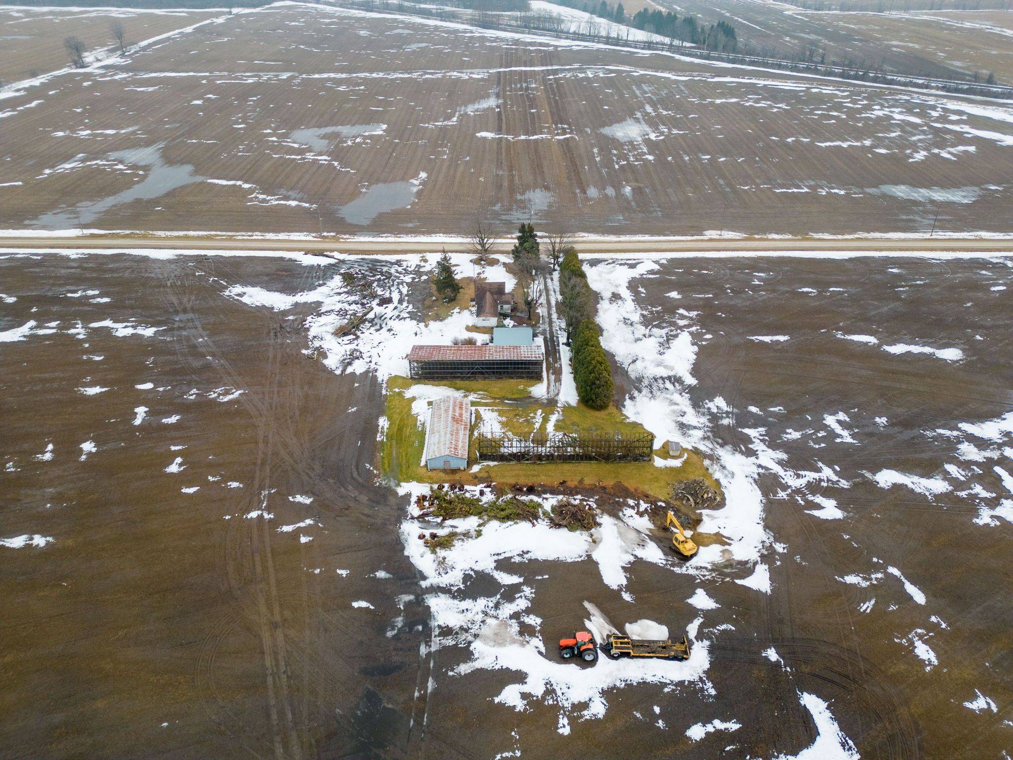 Chatham-kent, ON N0P 2K0,29182 ZONE ROAD 4 RD