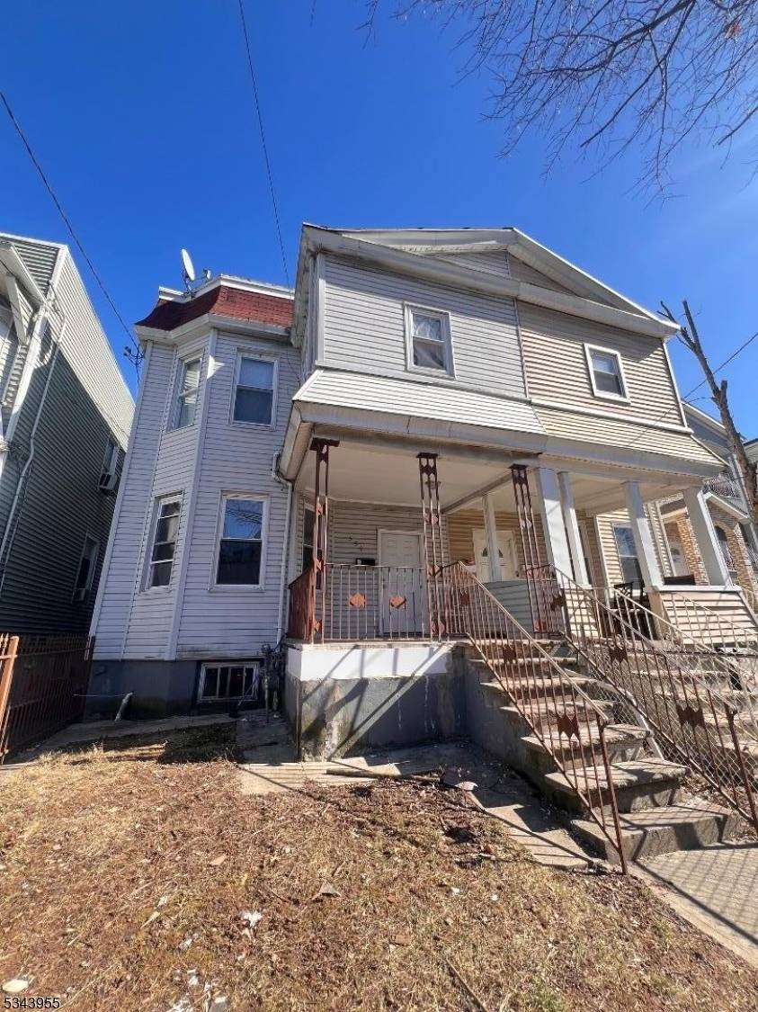 Elizabeth City, NJ 07201,555 Walnut St