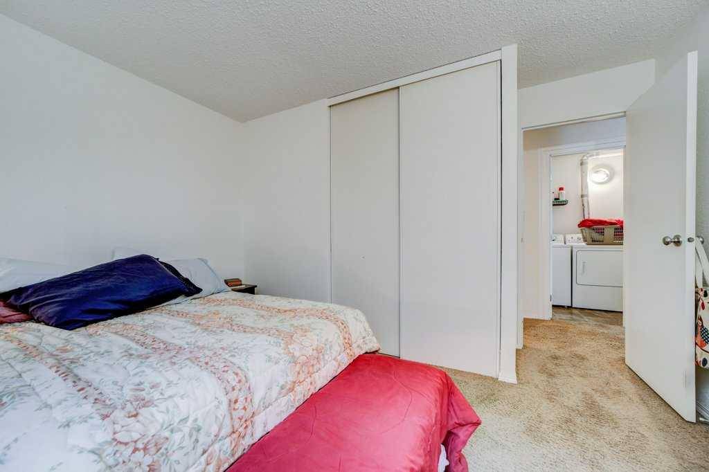 Lethbridge, AB T1J 0P9,1237 4 AVE S #131