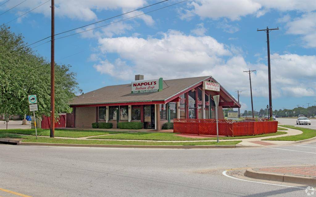 Euless, TX 76040,3008 W Euless Boulevard