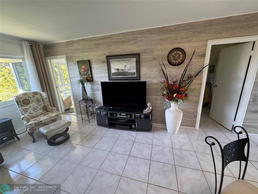 Lauderdale Lakes, FL 33319,3431 NW 50th Ave  #305