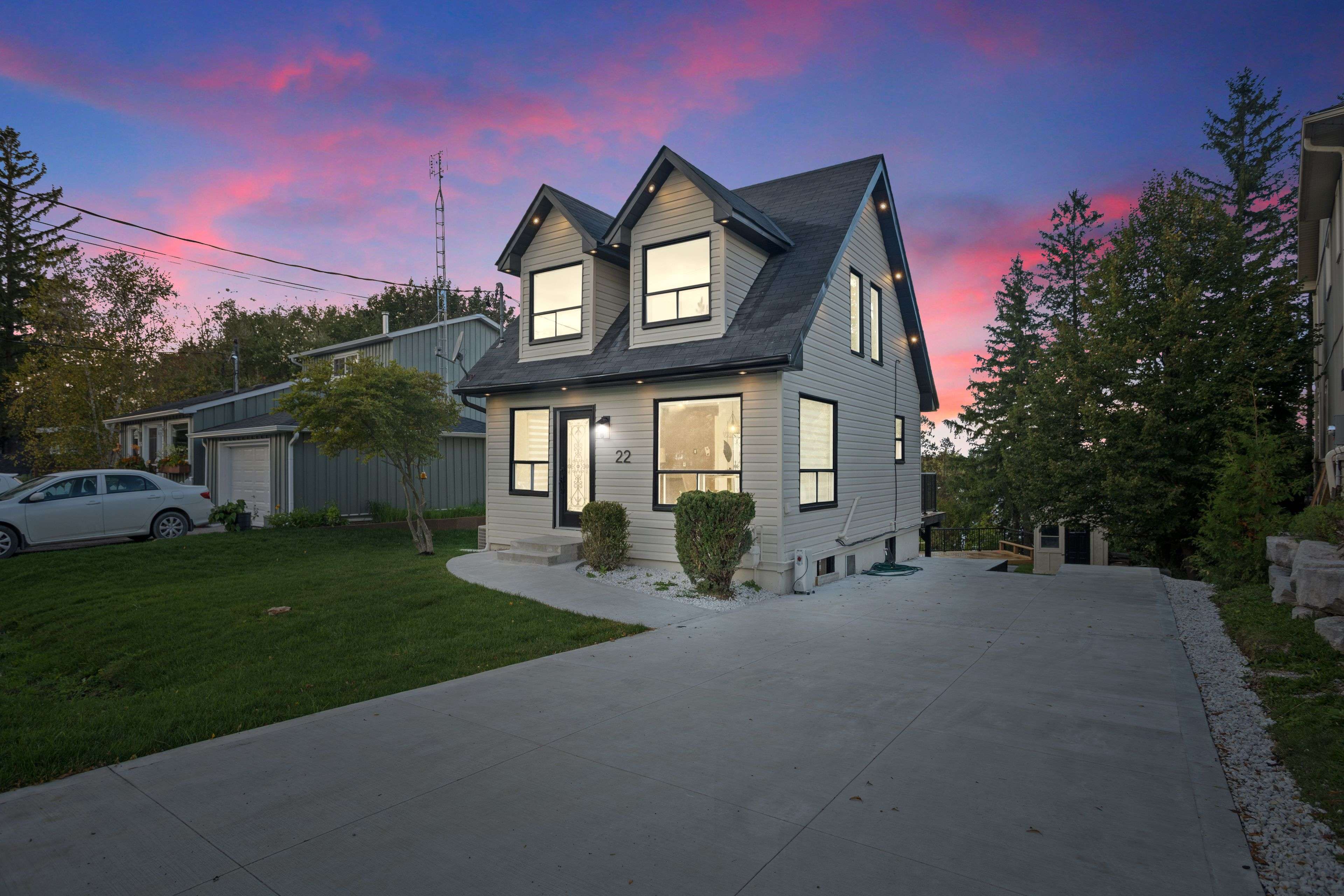 Whitchurch-stouffville, ON L4A 7X3,22 Windsor DR