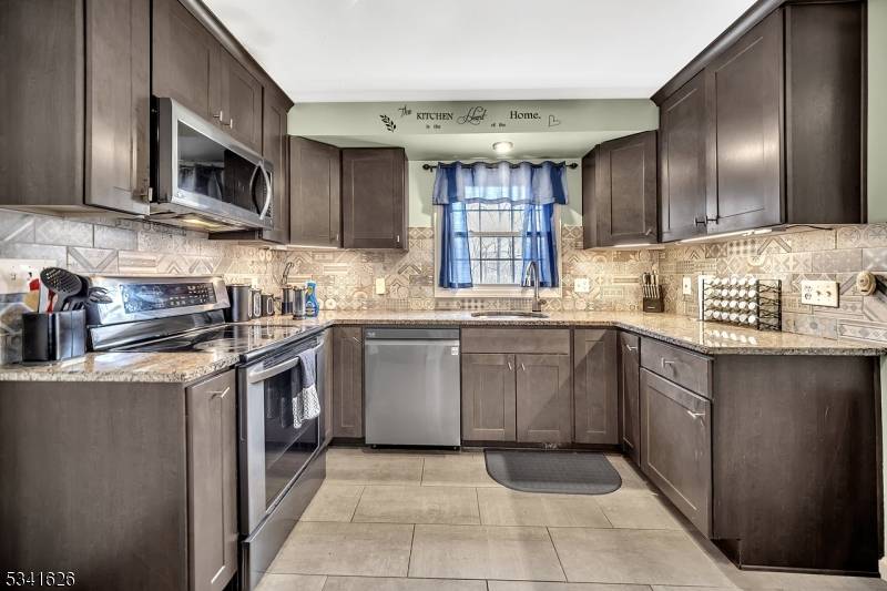 Jefferson Twp., NJ 07849,24 Harbor Dr