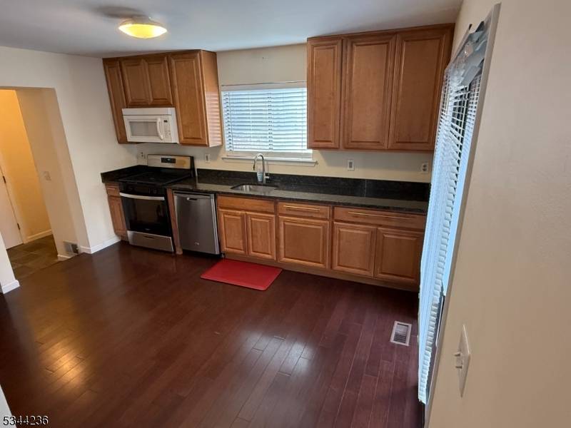 Bernards Twp., NJ 07920,86 Sycamore Ct