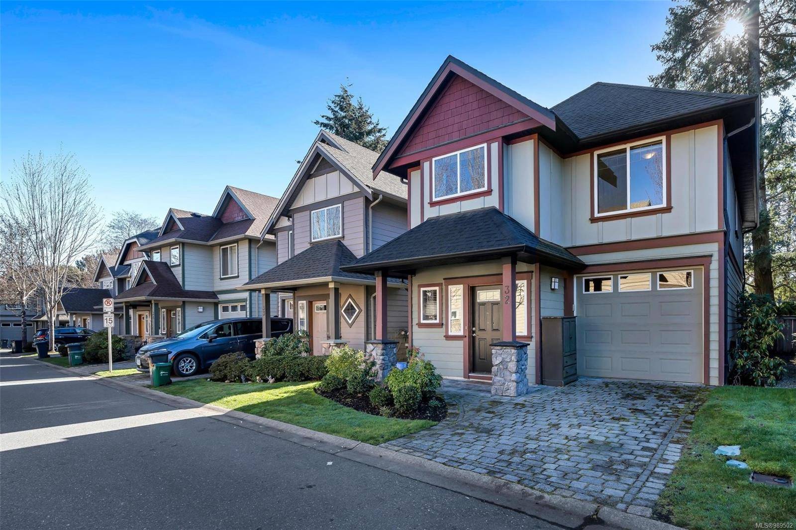 Colwood, BC V9B 0E4,2210 Sooke Rd #32