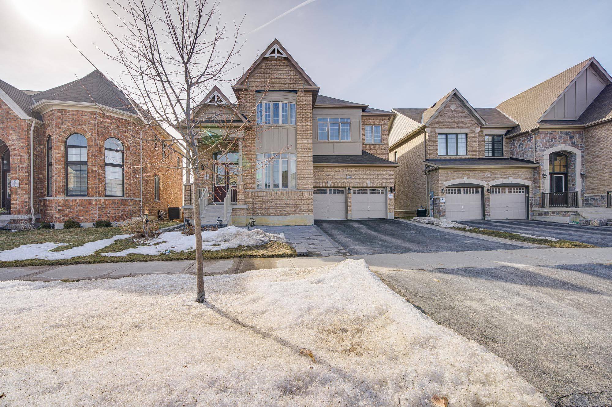 Whitchurch-stouffville, ON L4A 4P8,263 Baker Hill BLVD