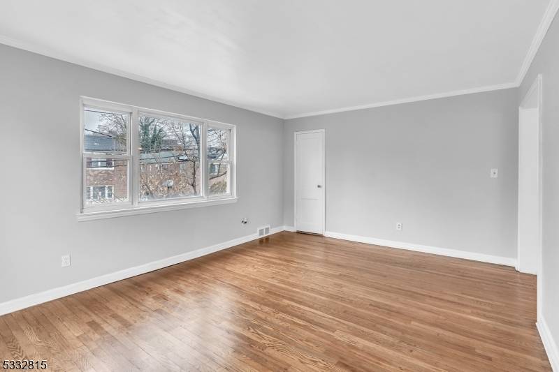 Newark City, NJ 07106,164 Midland Pl