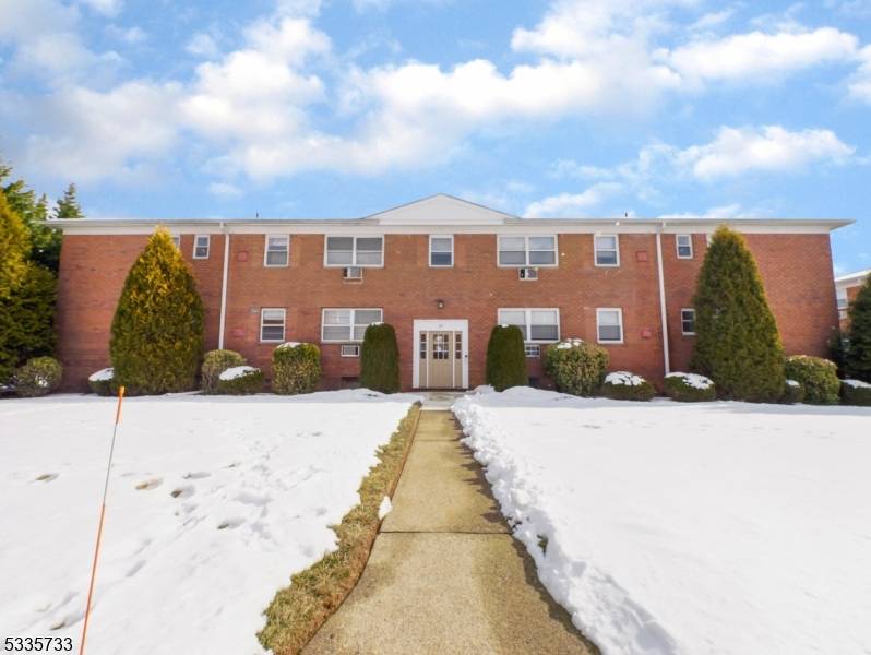 Wayne Twp., NJ 07470,29 Knox Ter #2D