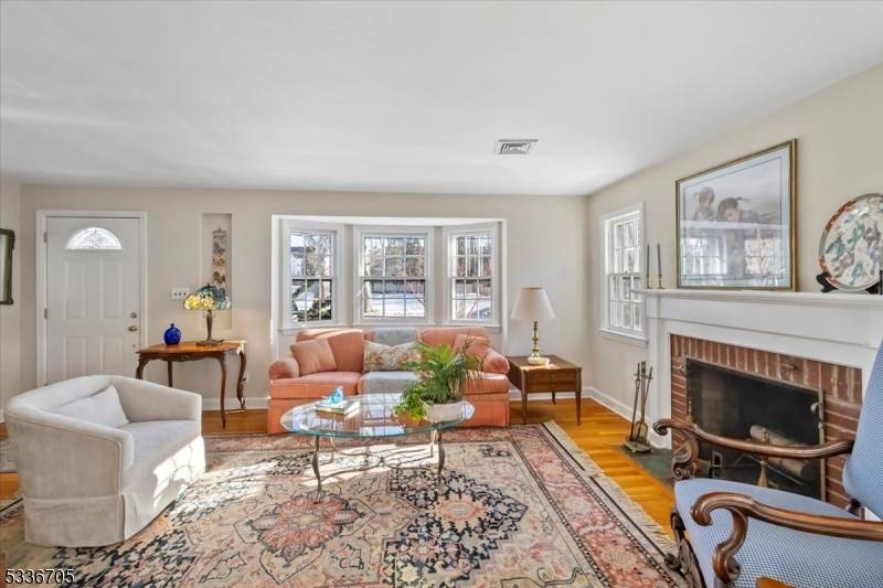 Glen Rock Boro, NJ 07452,254 Rodney St