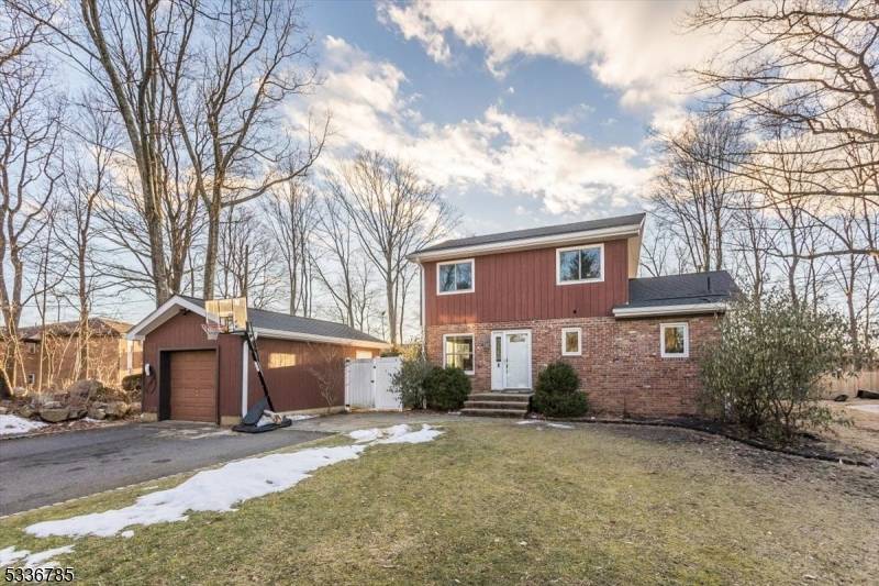 Mount Olive Twp., NJ 07828,8 Cartaret Ave