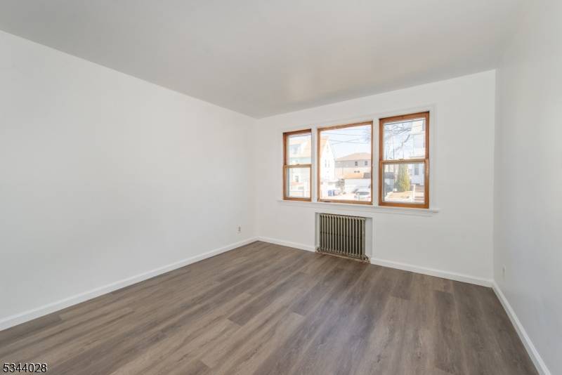 Garfield City, NJ 07026,37 Bergen St #1