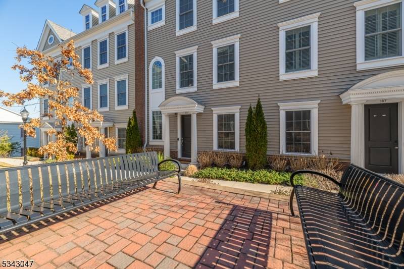 Wood-ridge Boro, NJ 07075,171 Roosevelt Dr #2404