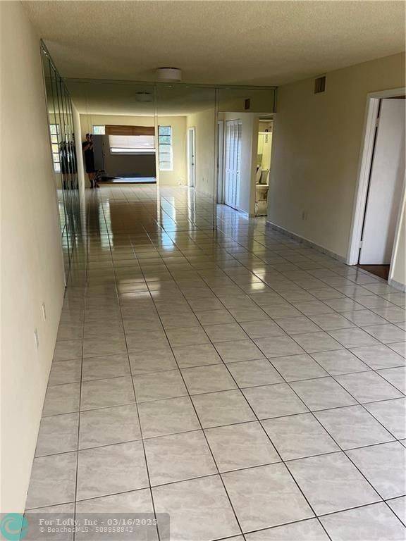 Plantation, FL 33313,7450 NW 17th St  #306