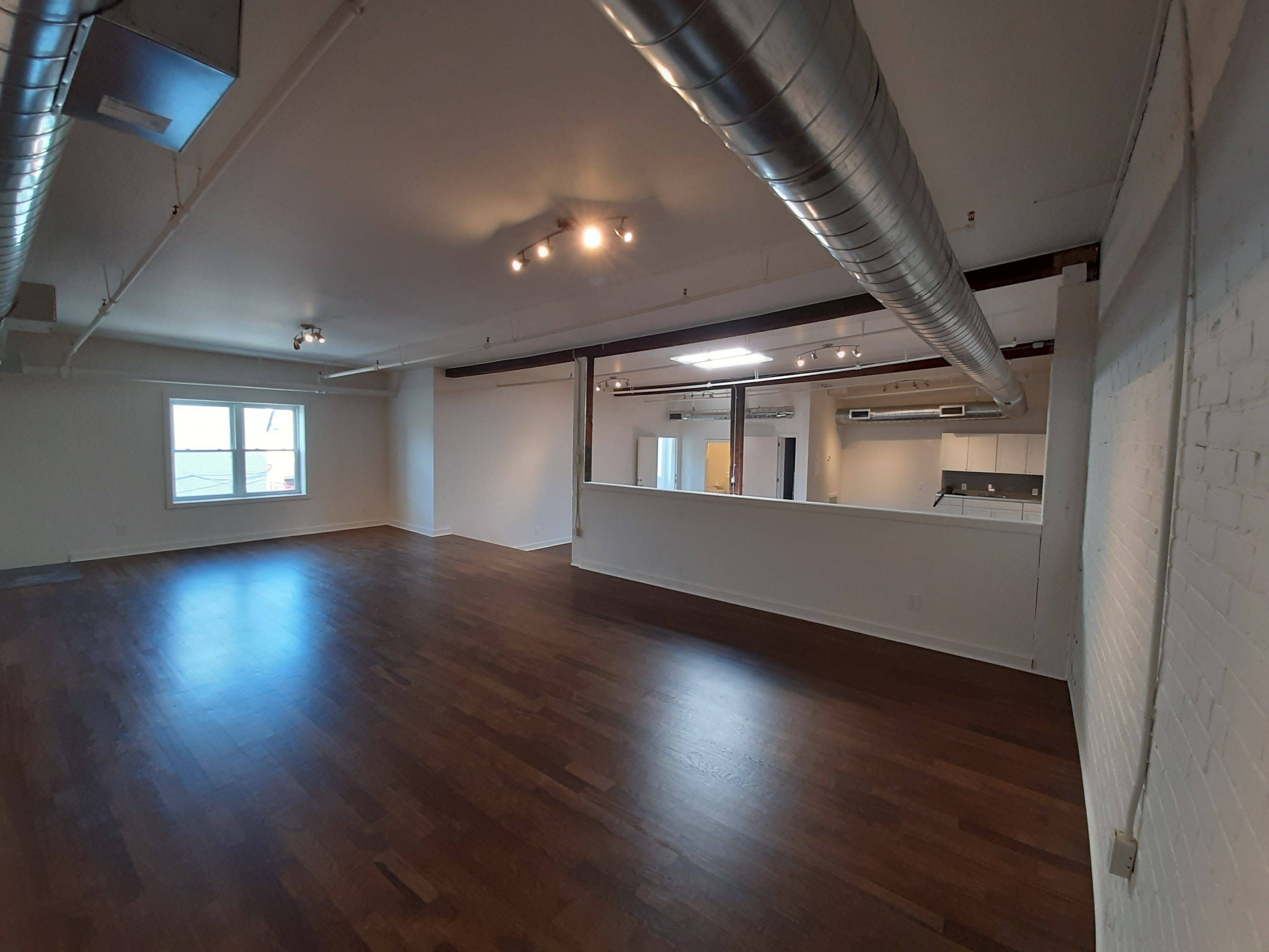 Toronto C01, ON M6J 2H2,135 Tecumseth ST #14A