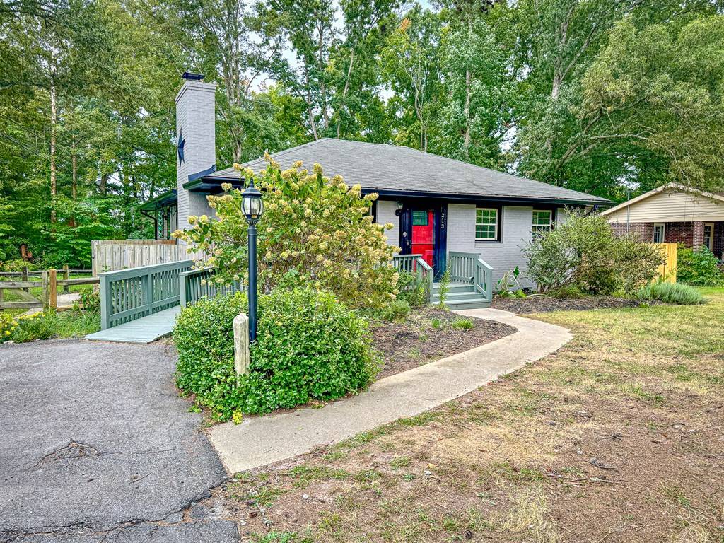 Clarksville, VA 23927,213 Buffalo Road