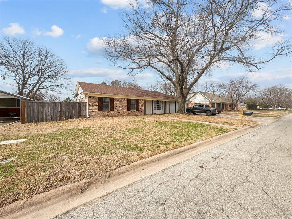 Sherman, TX 75092,2310 Rex Cruse Drive