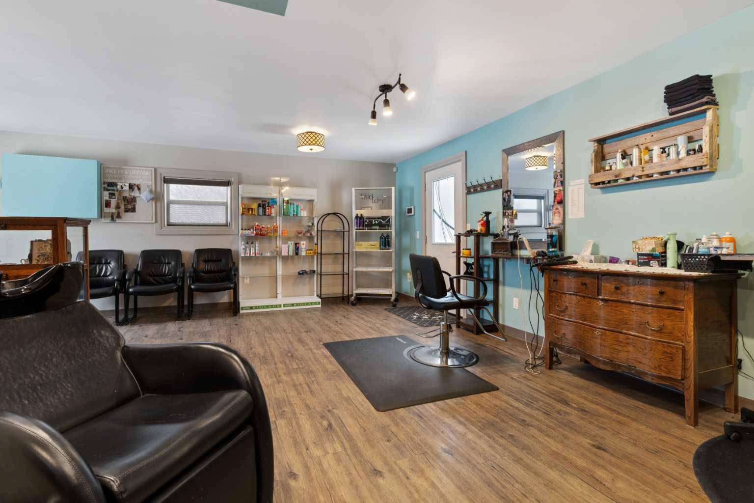 Forestburg, AB T0B 1N0,5009 49 AVE