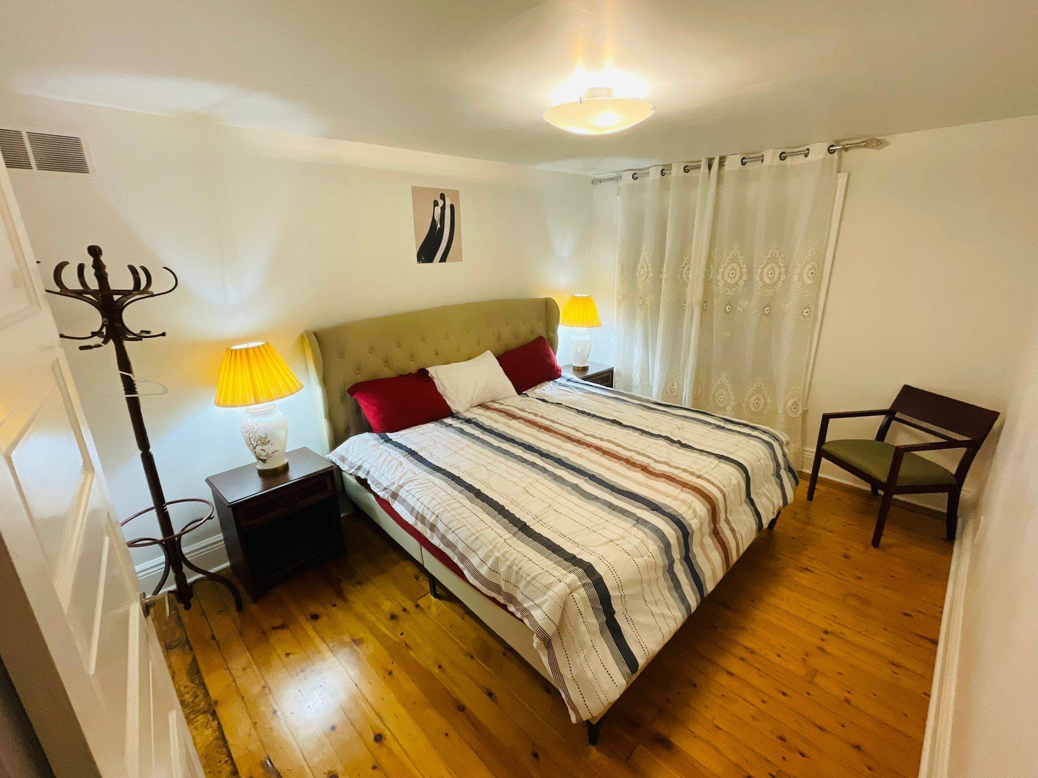 Niagara Falls, ON L2E 4A3,4623 Buckley AVE