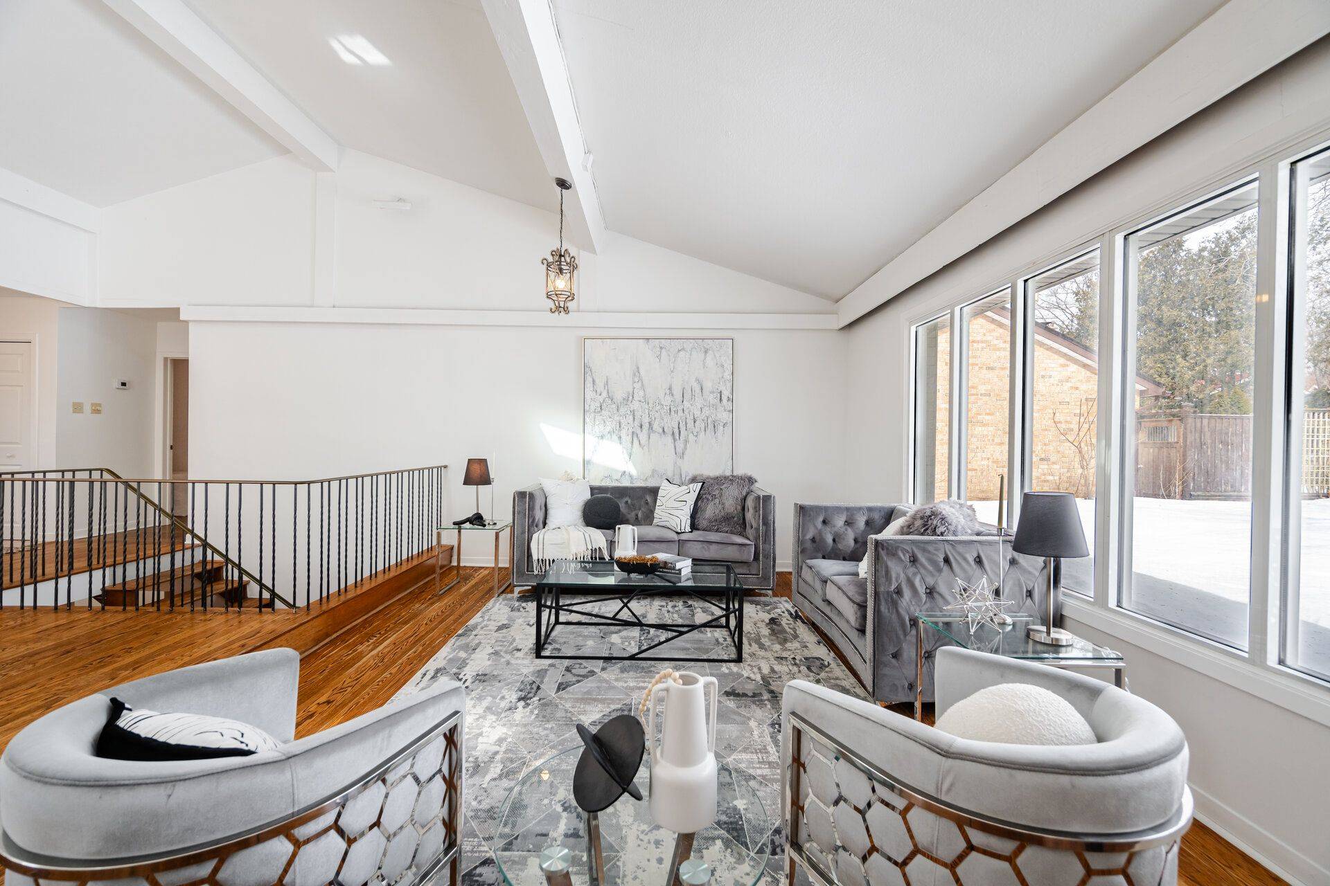Mississauga, ON L6M 5N8,2557 Mindemoya RD