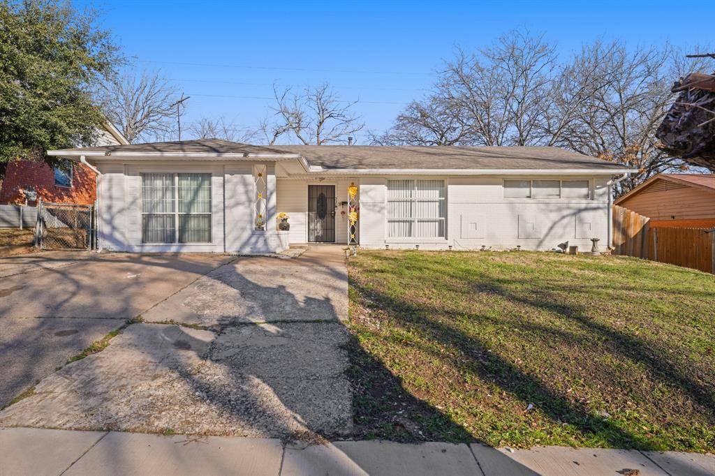 Grand Prairie, TX 75051,530 W Phillips Court