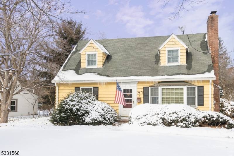 Bernards Twp., NJ 07920,117 W Oak St