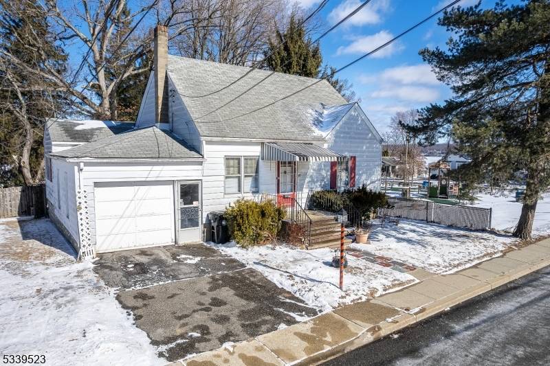 Netcong Boro, NJ 07857,15 Dell Ave