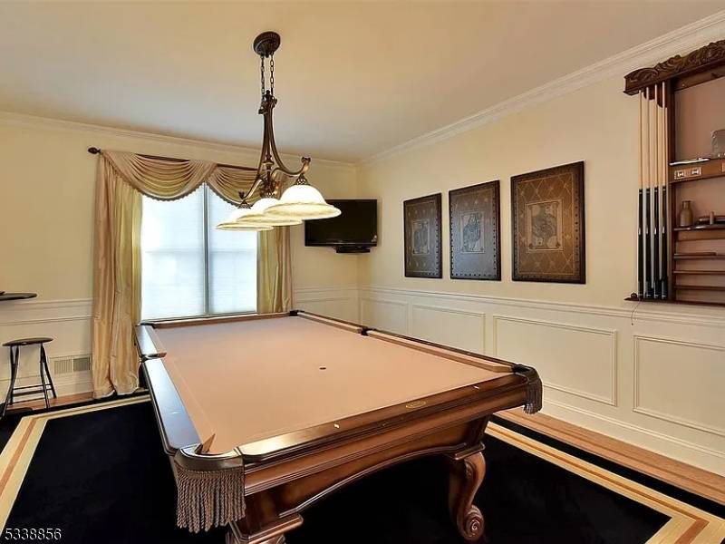 Hasbrouck Heights Boro, NJ 07604,143 Washington Pl