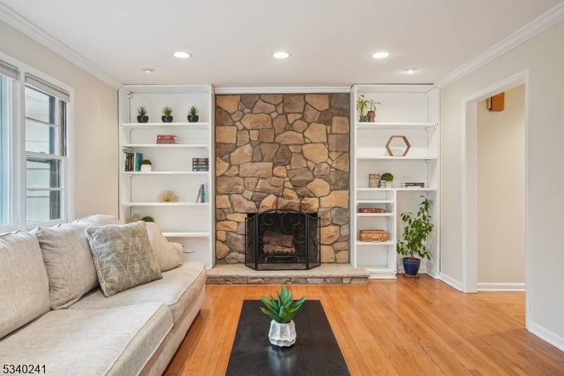 Berkeley Heights Twp., NJ 07922,99 Hamilton Ave