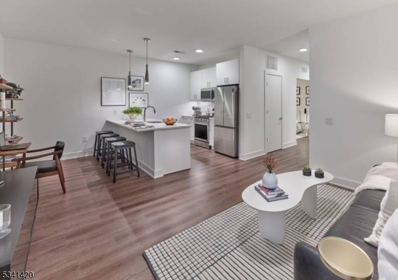 Woodbridge Twp., NJ 07095,10 Green St #507