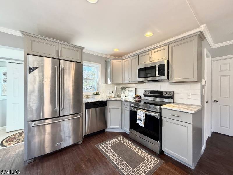 Hopatcong Boro, NJ 07843,36 Stevens Trl