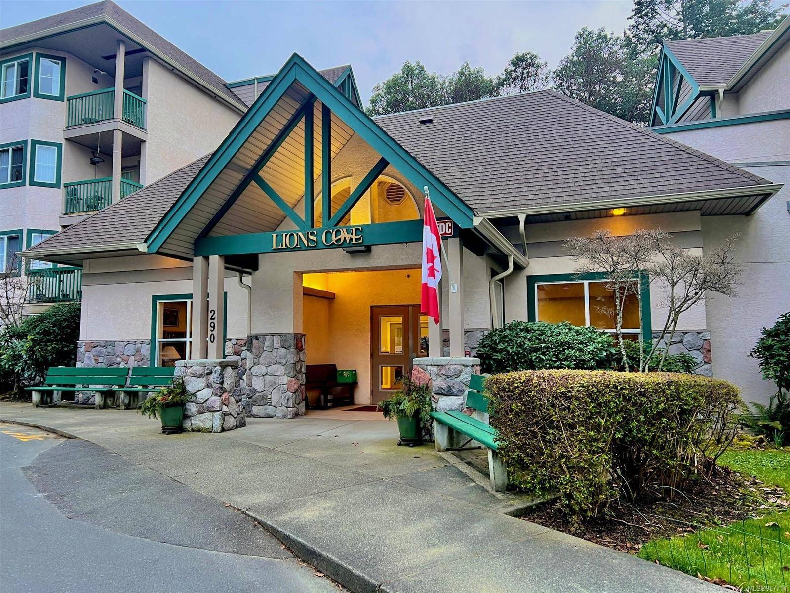 View Royal, BC V9B 1G5,290 Island Hwy #317