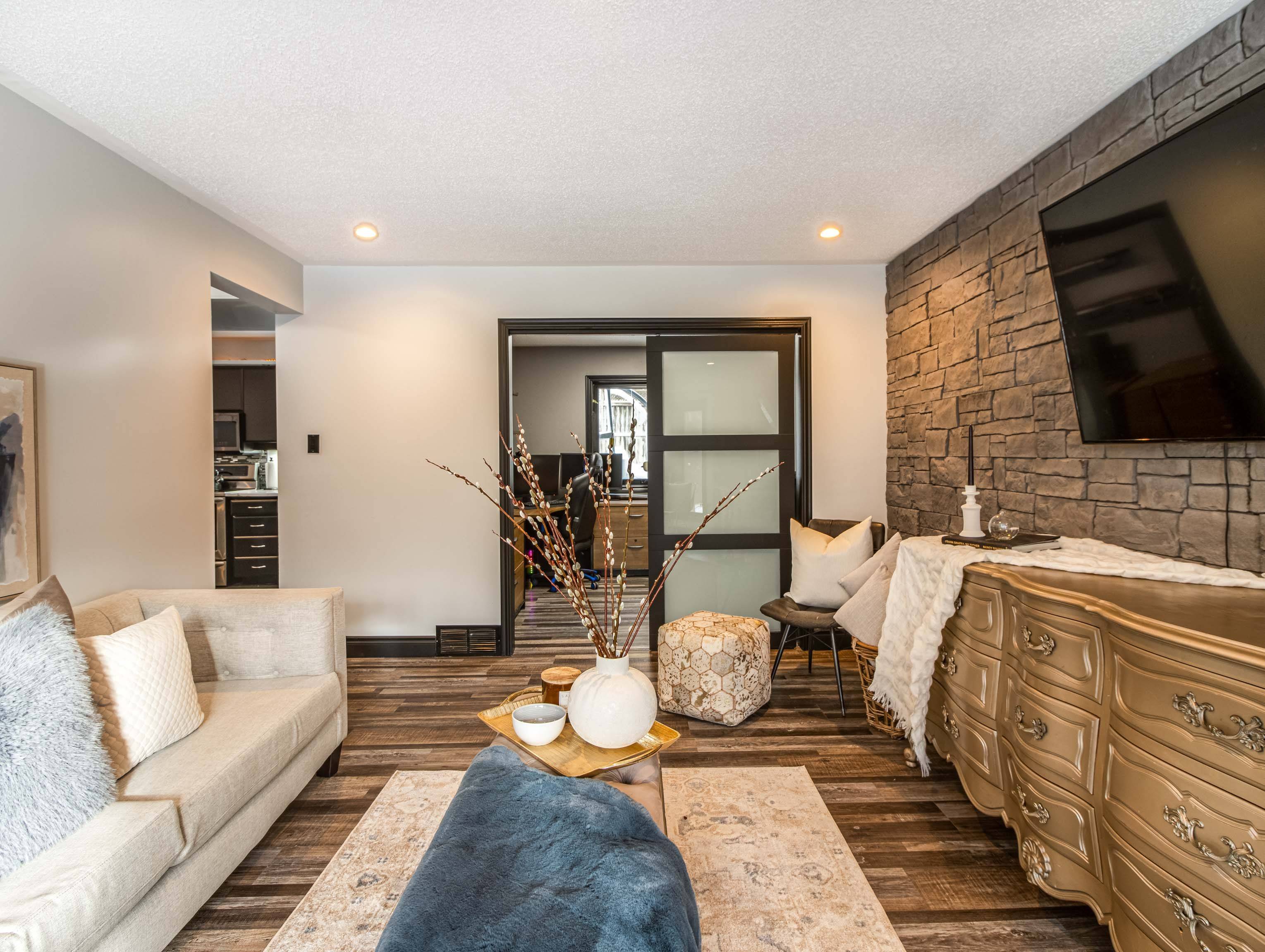 Ingersoll, ON N5C 1P4,145 King Solomon ST