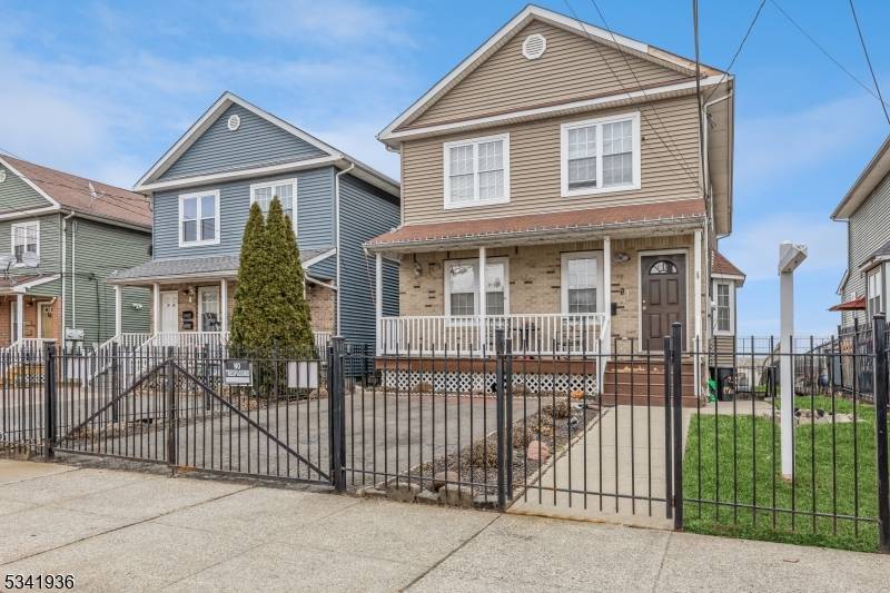 Newark City, NJ 07108,22 Milford Ave