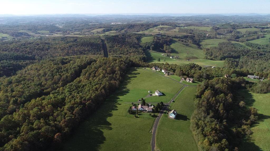 Hillsville, VA 24343,TBD Poppy Trail