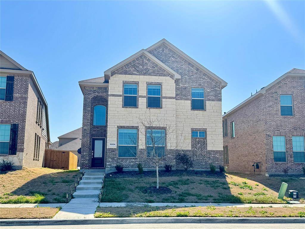 Fort Worth, TX 76179,10004 Plumfield Drive