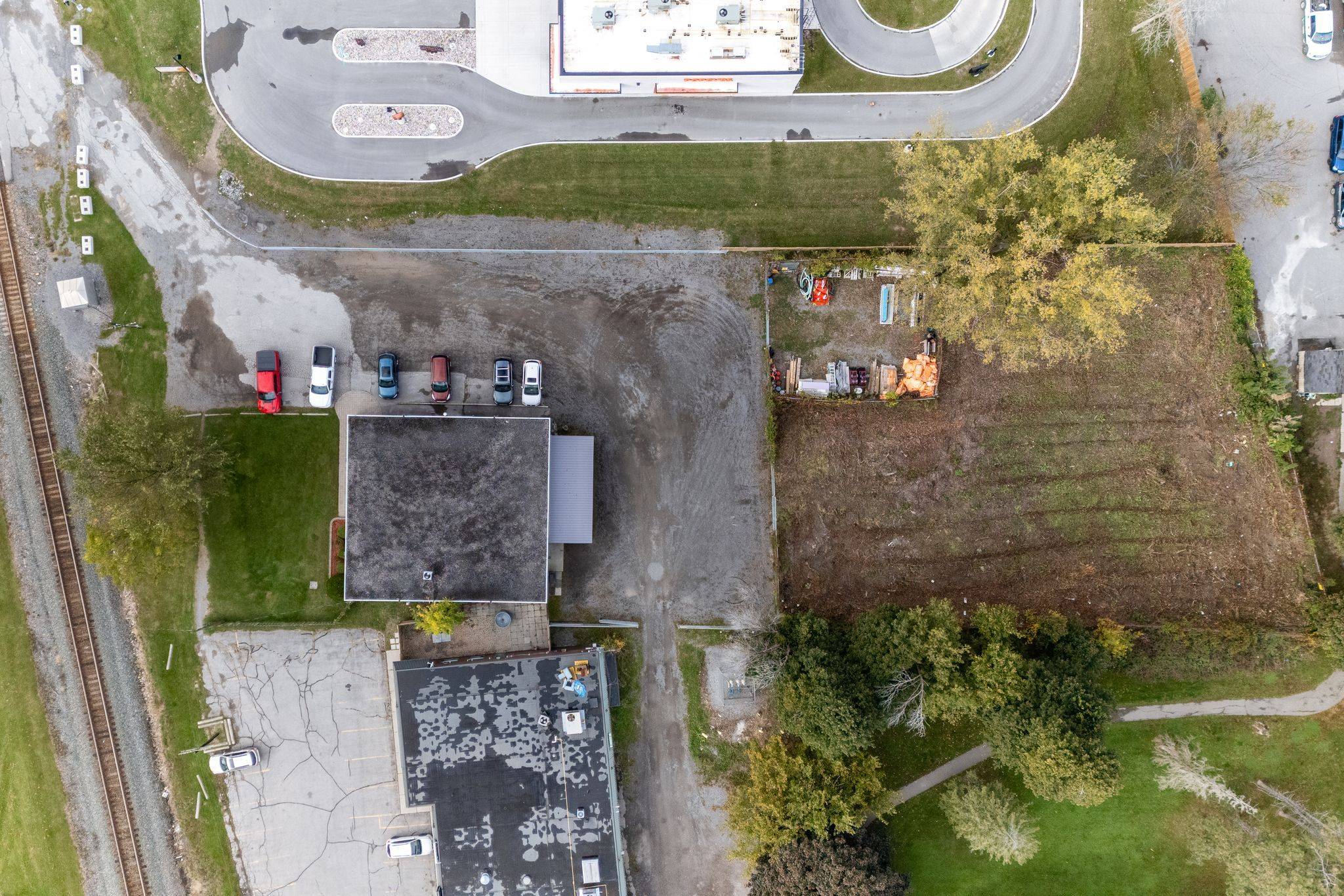 Belleville, ON K8N 1G7,640 Dundas ST E