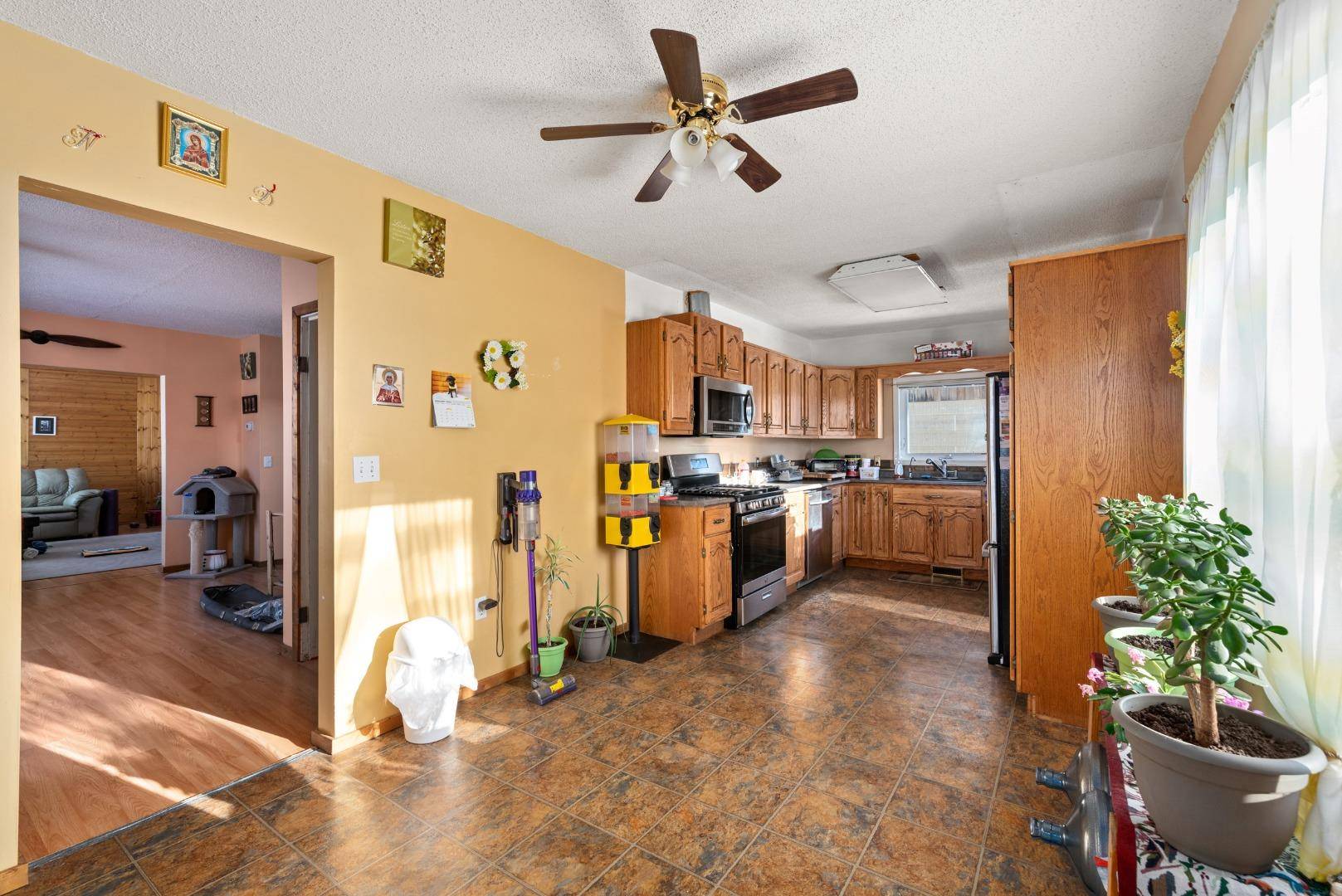Maidstone, SK S0M 1M0,214 2nd AVE West
