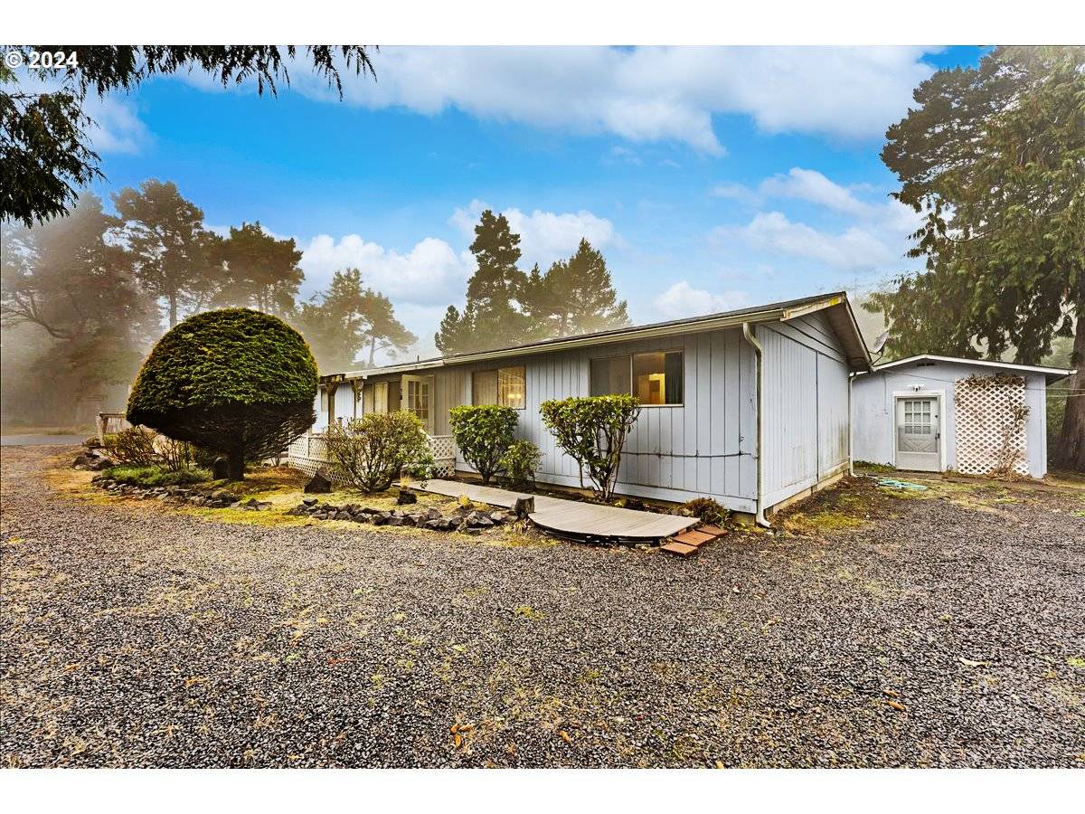115 OCEANVIEW ST, Depoe Bay, OR 97341
