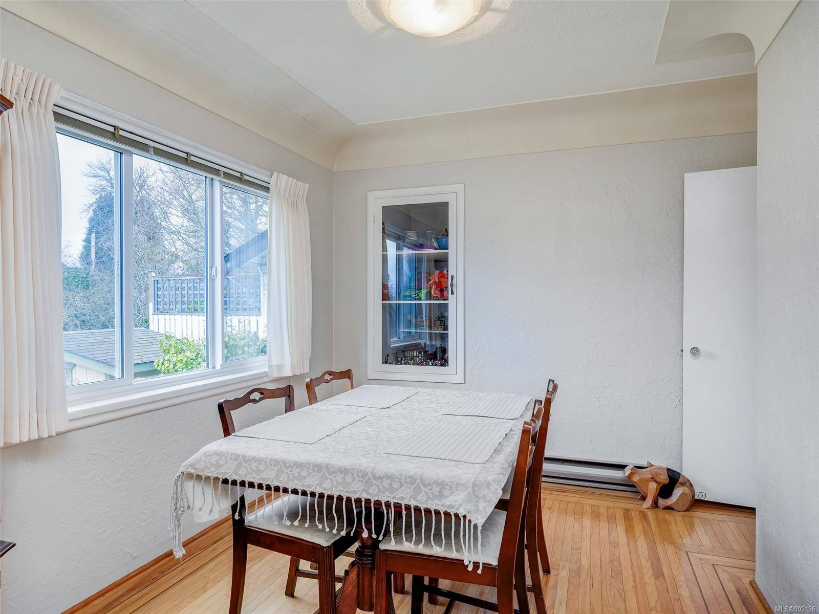 Oak Bay, BC V8R 1Z9,2569 Cranmore Rd