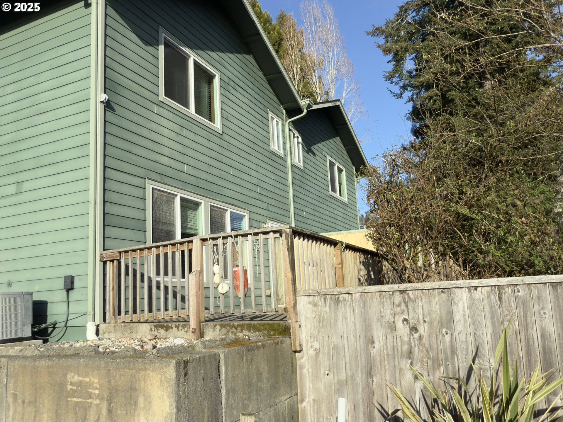 Brookings, OR 97415,815 OLD COUNTY RD #10