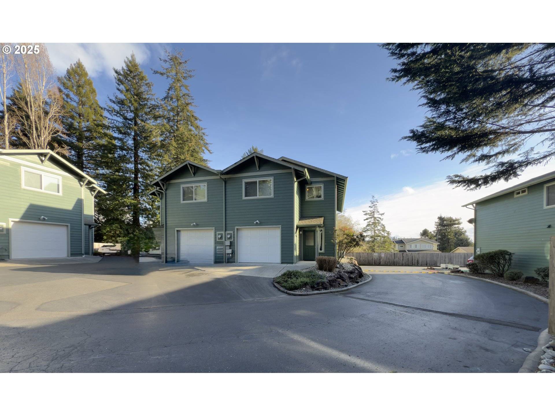 Brookings, OR 97415,815 OLD COUNTY RD #10