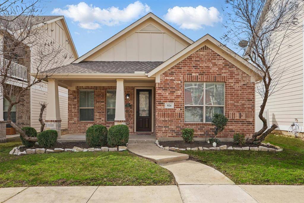 Savannah, TX 76227,924 Charleston Lane