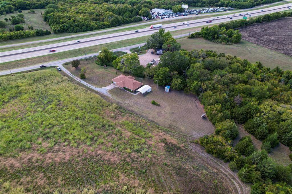 Van Alstyne, TX 75495,15238 US HIGHWAY 75 Highway