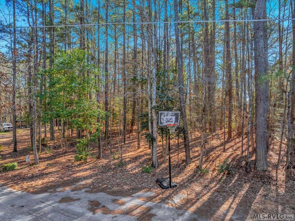 Bracey, VA 23919,36 Birch Ct