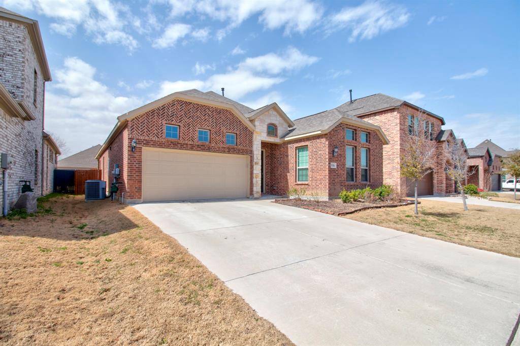 Denton, TX 76226,9316 Meadowpark Drive