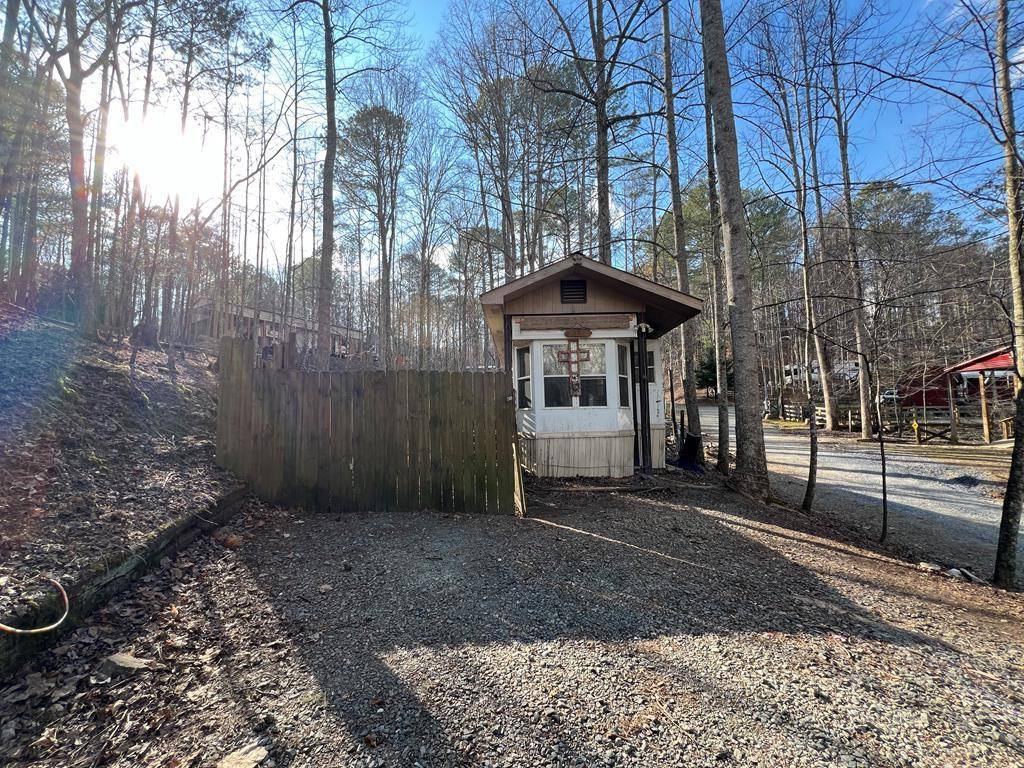 Ellijay, GA 30540,19 18th Street