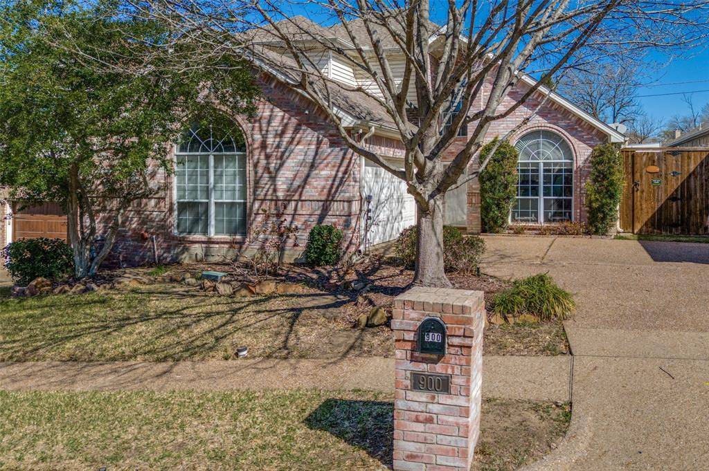 Irving, TX 75061,900 Crest Ridge Court